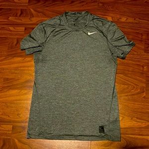 NIKE tee